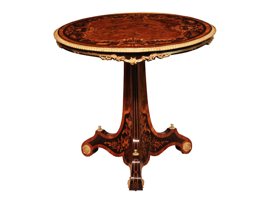 Tables & Jardinéres