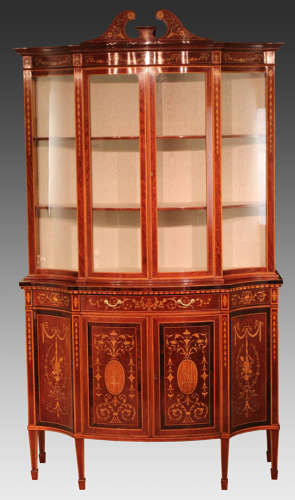 A Fine Late 19th Century Edwards & Roberts Serpentine Display Cabinet
