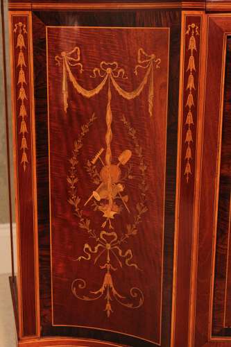 A Fine Late 19th Century Edwards & Roberts Serpentine Display Cabinet