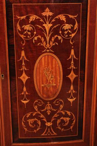 A Fine Late 19th Century Edwards & Roberts Serpentine Display Cabinet