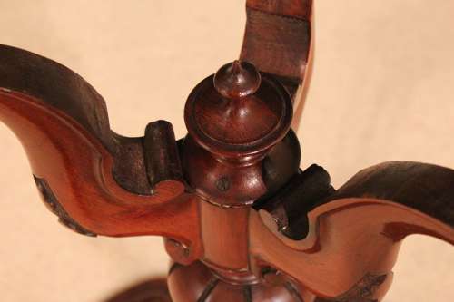 A Fine Quality Victorian Burr-Walnut Inlaid Scallop edge Tripod Table