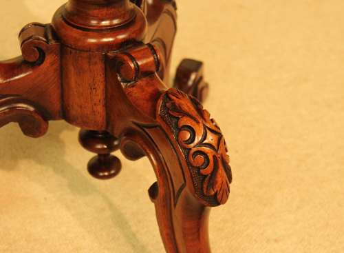 A Fine Quality Victorian Burr-Walnut Inlaid Oval Tripod Table
