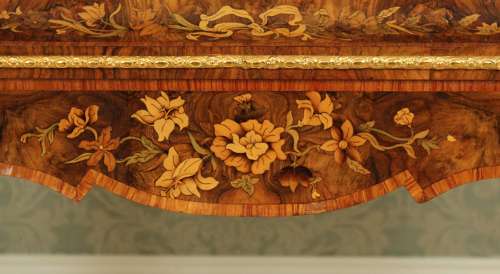 A Burr Walnut Inlaid and Ormolu Mounted Jardinière