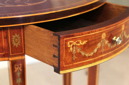 A Fine Quality Late Victorian Mahogany Edwards & Roberts Console Table