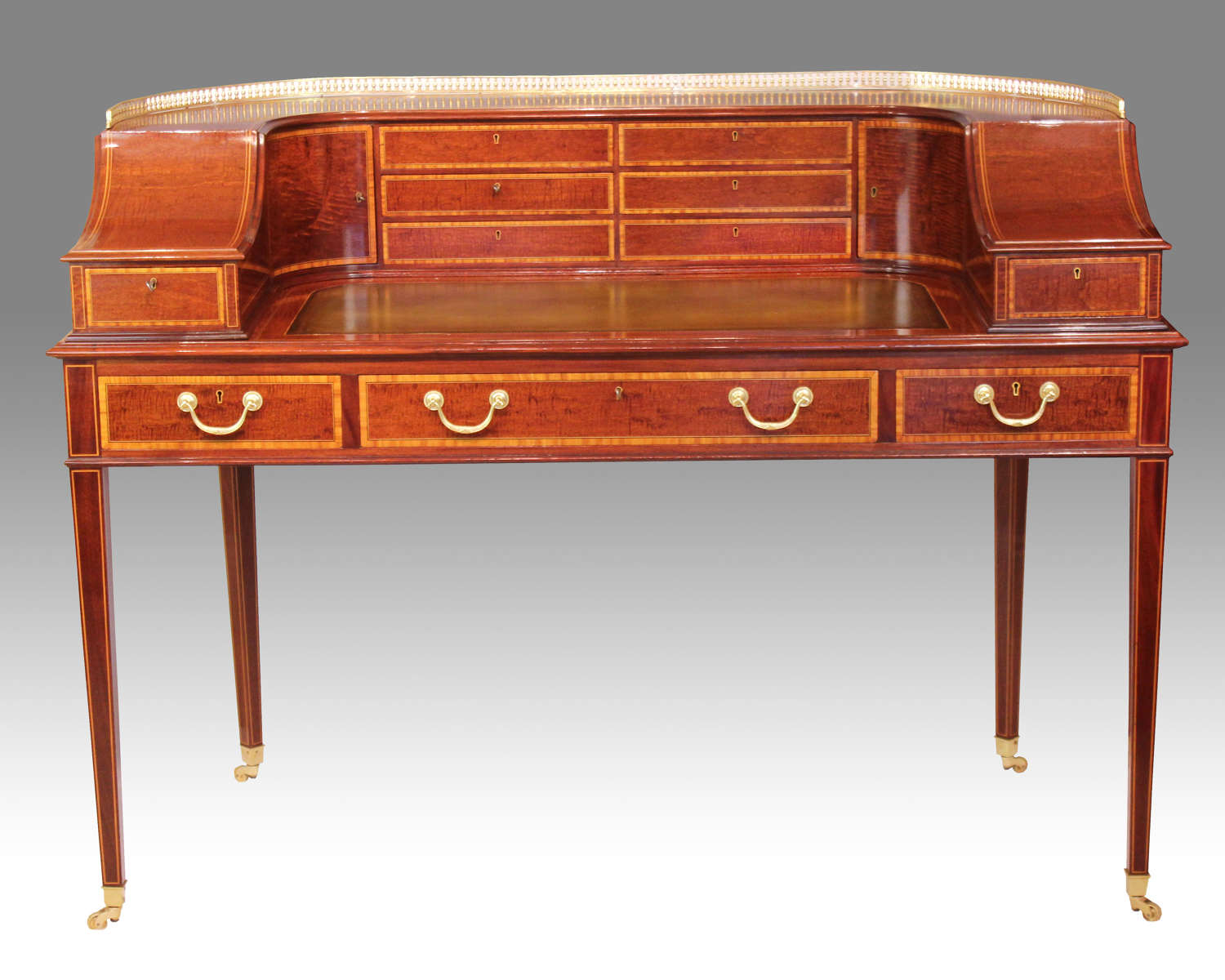 An Elegant Edwardian Mahogany Carlton House desk