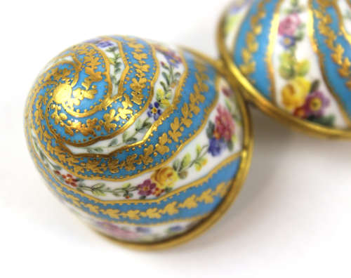 A Fine Sevres Porcelain Egg Snuff Box