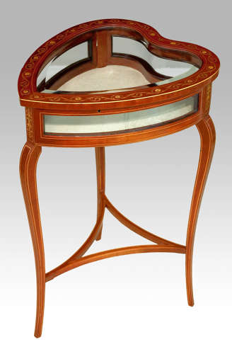 A Beautiful Victorian Mahogany Heart-shaped Bijouterie Table