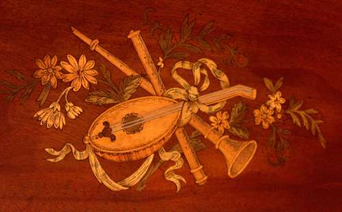 An Elegant Victorian Mahogany Kidney Shaped Side Table