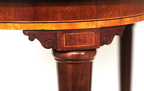 An Elegant Victorian Mahogany Kidney Shaped Side Table