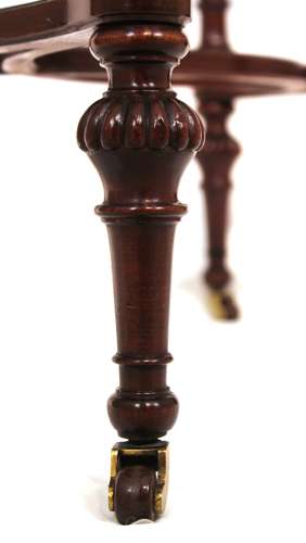 An Elegant Victorian Mahogany Kidney Shaped Side Table