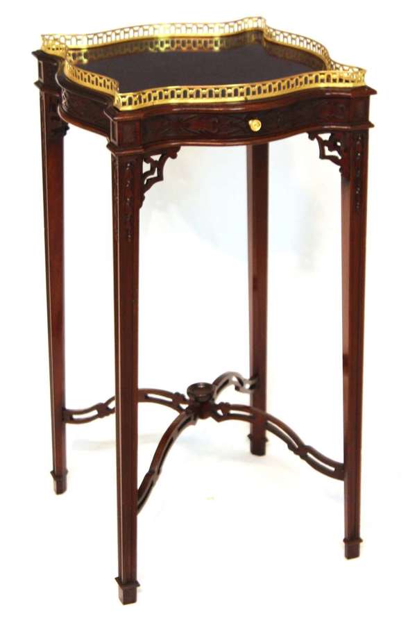 An Exquisite Chippendale Style Victorian Mahogany Kettle Stand