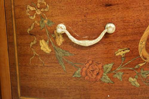 A Superb Late Victorian Mahogany Inlaid Serpentine Commode