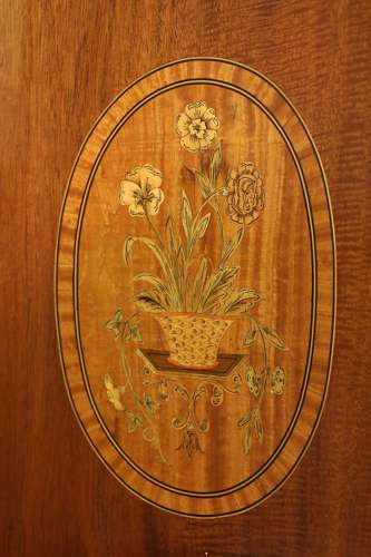 A Superb Late Victorian Mahogany Inlaid Serpentine Commode