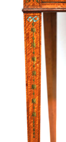 An Fine Late Victorian Mahogany Inlaid Carleton House Style Des
