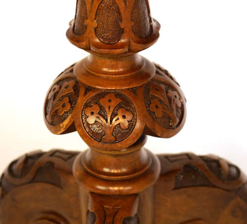 A Fine Quality Victorian Burr-Walnut Inlaid Shaped Moulded Edge Table