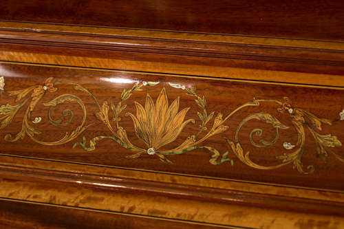 A Beautiful Late Victorian Mahogany Cylinder Desk.