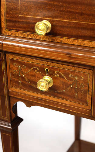 A Beautiful Late Victorian Mahogany Cylinder Desk.