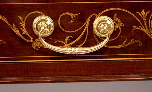 An Exhibition Quality Victorian Inlaid Mahogany Carlton House desk