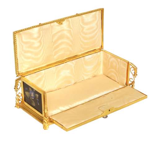 A Fine Quality 19th Century Florentine Pietra Dura Jewellery Casket