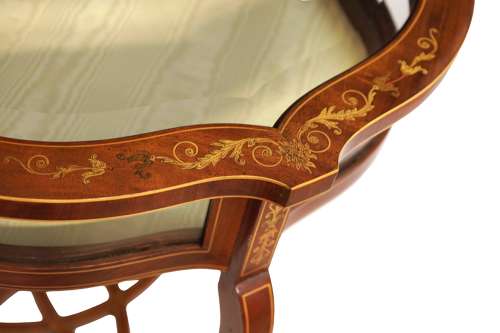 A Fine Quality Late Victorian Bijouterie Table