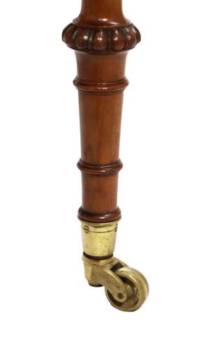 Attributed to Maple & Co A Fine Quality Victorian Bijouterie Table