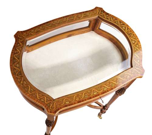 Attributed to Maple & Co A Fine Quality Victorian Bijouterie Table
