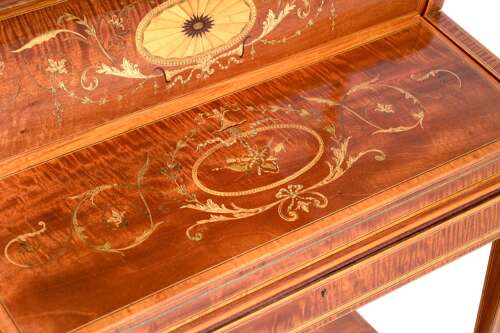An Edwards & Roberts Miniature Cylinder Display Desk