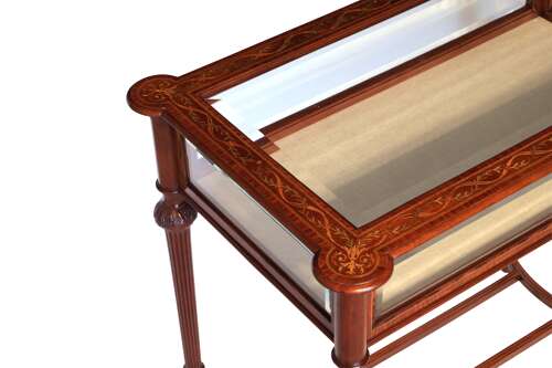 A Fine Quality Victorian Inlaid Mahogany Bijouterie Table