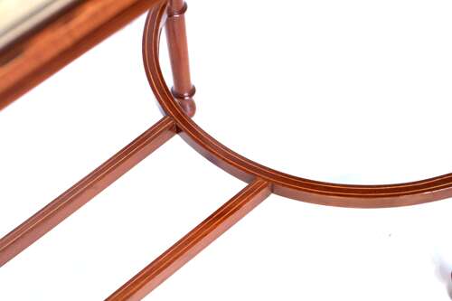 A Fine Quality Victorian Inlaid Mahogany Bijouterie Table
