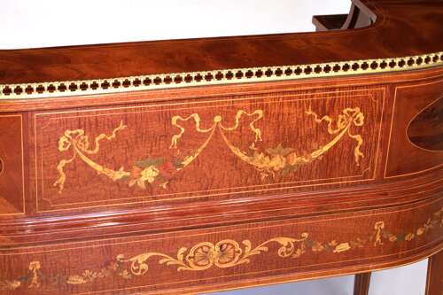 An Fine Late Victorian Mahogany Inlaid Carleton House Style Desk