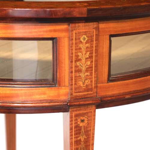 A Fine Victorian Mahogany Inlaid Circular Bijouterie Table
