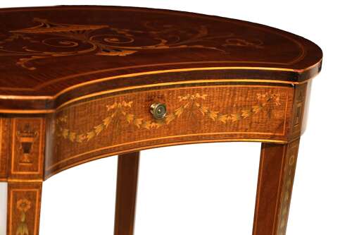 A Victorian Mahogany Inlaid Kidney-Shaped Table